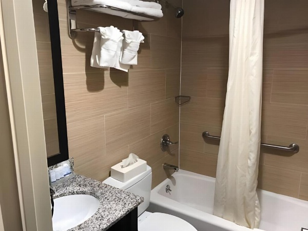 Days Inn by Wyndham Brooklyn Borough Park image 14