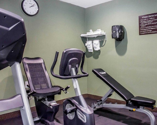 Days Inn by Wyndham Brooklyn Borough Park image 19